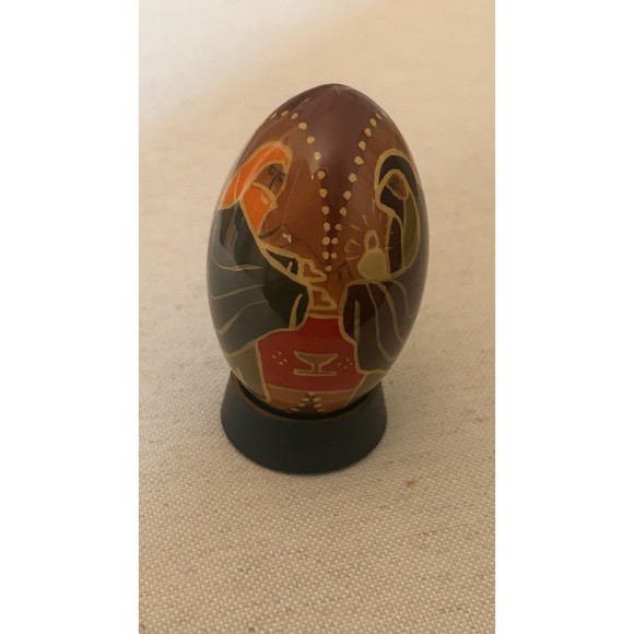 Palekh Russian Lacquer Egg Hand Painted Made in Belarus - Picture 5 of 7